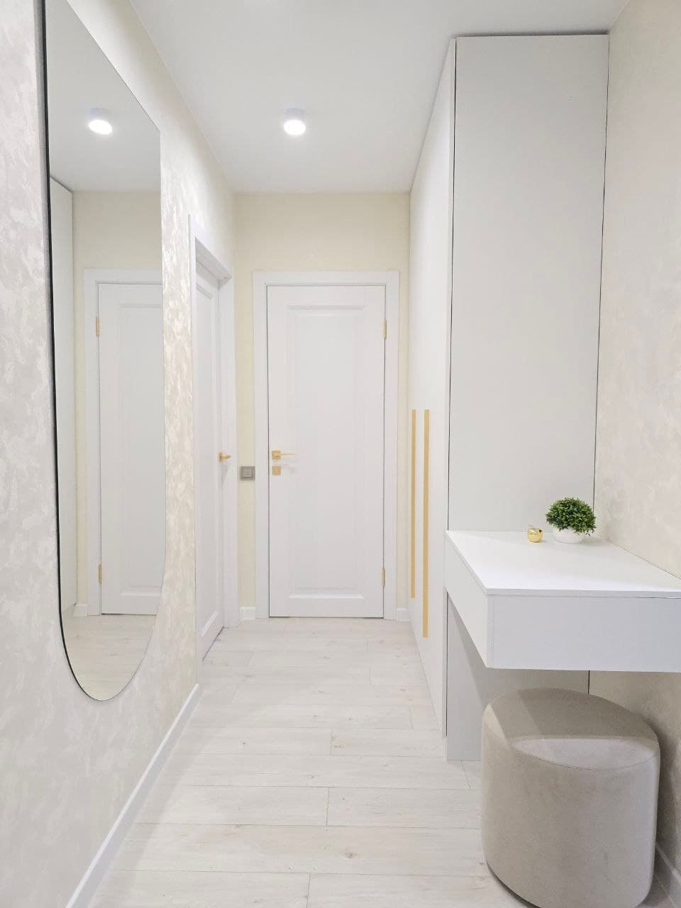 Белое и золото